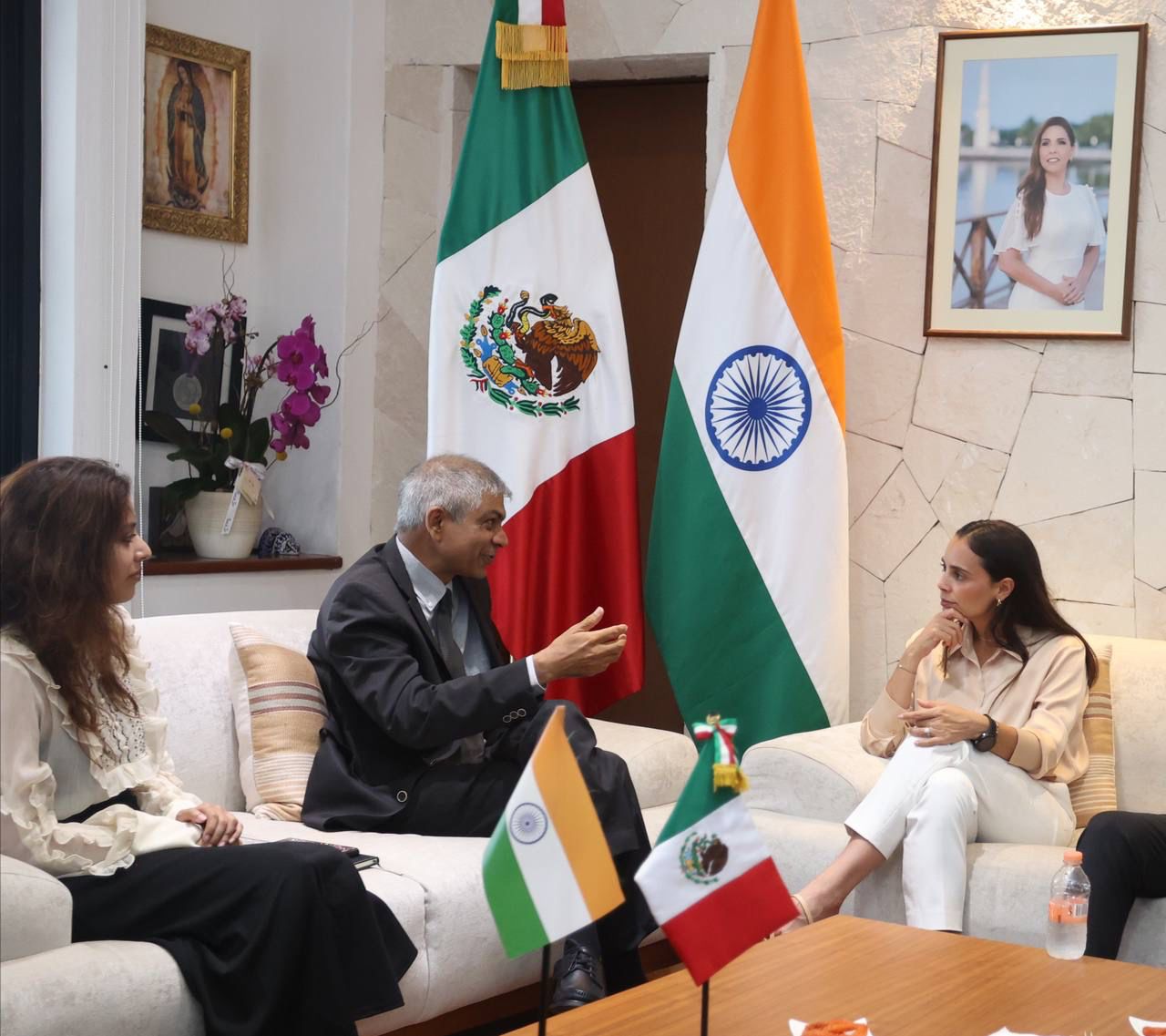 uploads/6/32/01 (139).Jpeg